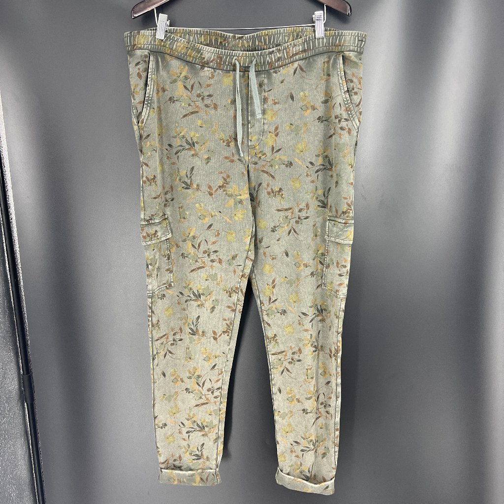 J Jill Cargo Pants Green Floral - Tall